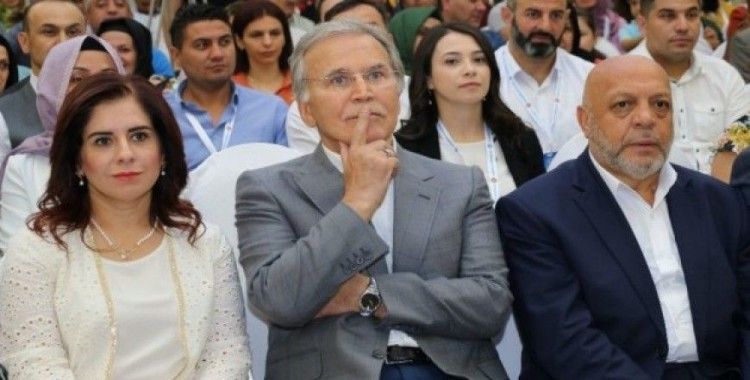 Cumhurbaşkanlığı Yüksek İstişare Kurulu Üyesi Mehmet Ali Şahin’den Davutoğlu’na eleştiri