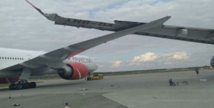 Moskova’da 2 uçağın kanatları birbirine çarptı