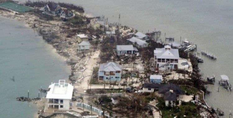 Florida’ya ilerleyen Dorian Kasırgasının şiddeti kategori 2’ye düştü