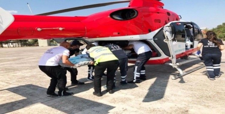 Balıkesir’de helikopter ambulans genç hasta için havalandı