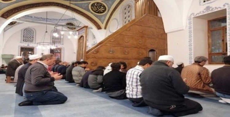 Babalar çocuklarıyla Nasrullah Camii’nde buluştu