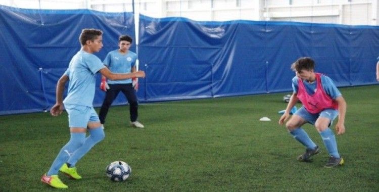İki Türk genci dünya devi Manchester City’nin kampına katılmaya hak kazandı