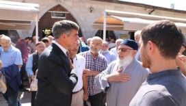 Sivas’ta cami cemaatinden Feyzioğlu’na yoğun ilgi