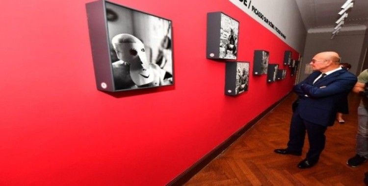 İzmir’de ilk kez bir Picasso sergisi açıldı