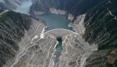 Deriner Barajı'nda elektrik üretimi 11 milyar KW'yi geçti