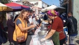 Lapseki Beyçayırlılar Derneğinden aşure ikramı