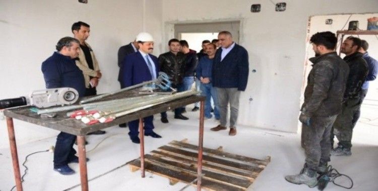 Vali Mustafa Masatlı, yapımı devam eden kamuya ait inşaatlarda incelemede bulundu