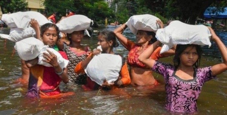Hindistan’da 3 günlük sel bilançosu: 73 ölü