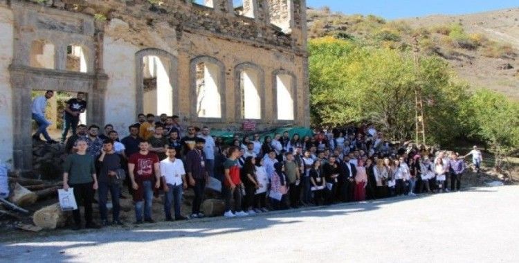 Avrasya Üniversitesi Mimarlık Bölümü öğrencilerinden Gümüşhane ve Bayburt’a teknik gezi