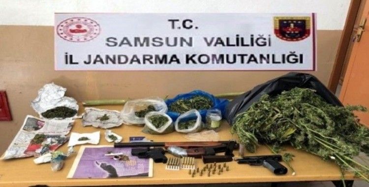 Jandarma’dan uyuşturucu ve silah operasyonu