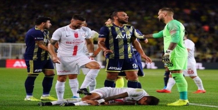 Süper Lig: Fenerbahçe: 0 - Antalyaspor: 1 (İlk yarı)