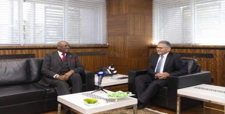 Ruanda’nın Ankara Büyükelçisi Nkurunziza, Başkan Büyükkılıç’ı ziyaret etti
