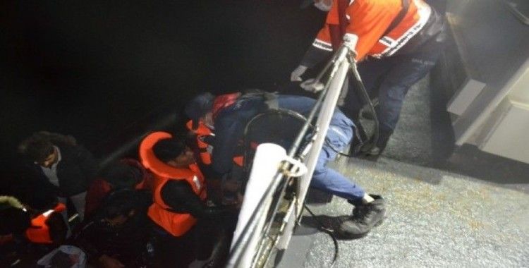 Edirne açıklarında 33 düzensiz göçmen yakalandı