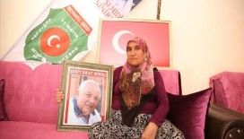 'Askerlere gece gündüz dua ediyoruz'