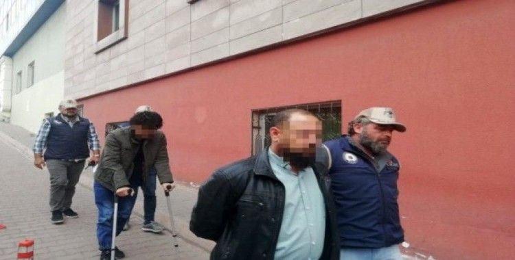 Kayseri’de DEAŞ operasyonunda gözaltına alınan 3 kişi adliyede