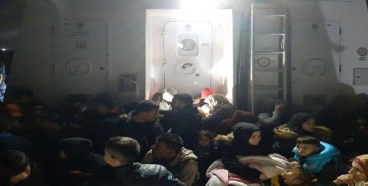İzmir’de 46 kaçak göçmen yakalandı