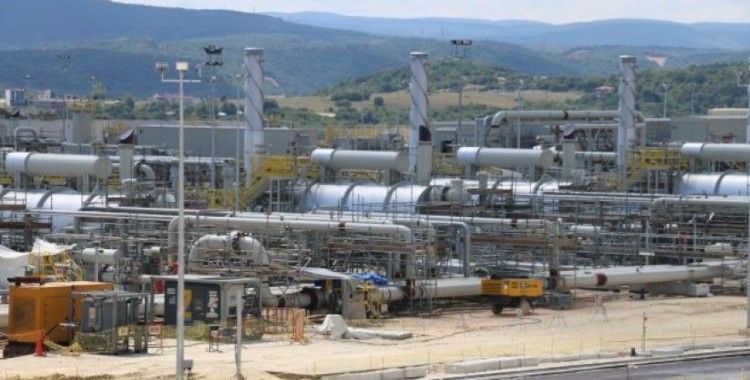 TürkAkım'da deniz geçiş hatlarından ilki doğal gazla dolduruluyor