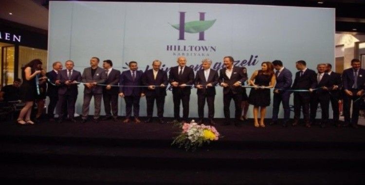 İzmir’in yeni alışveriş merkezi kapılarını açtı