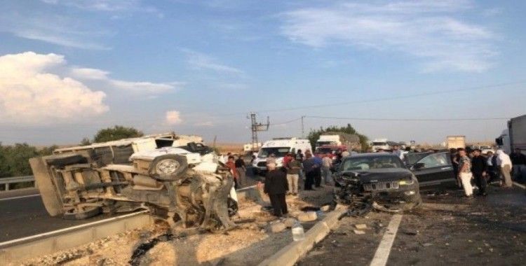 Mardin’de trafik kazası: 1 ölü, başsavcı ile birlikte 9 yaralı