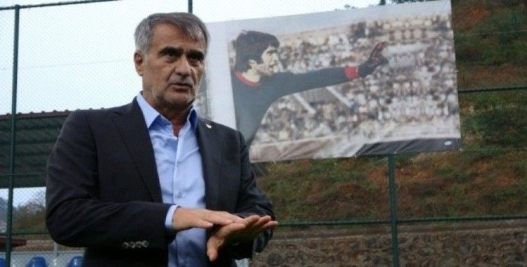 Şenol Güneş: "Türk futbolunun gelişimi için yeniden yapılanma gerekiyor"