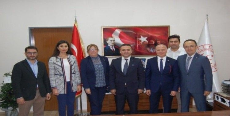 Türk Kızılay dünyaya umut oluyor