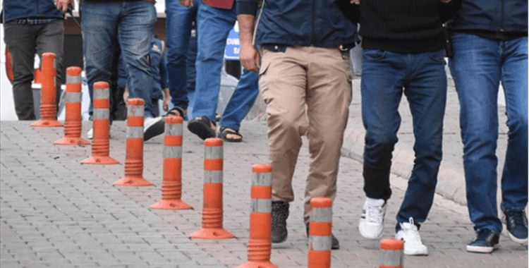 İzmir merkezli 2 ilde FETÖ operasyonu: 27 şüpheli hakkında gözaltı kararı