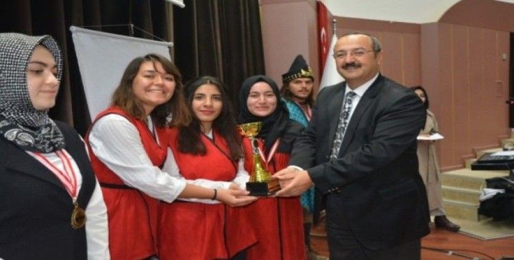 SÜ’de Alaeddin Keykubat Geleneksel Okçuluk Kupası madalya töreni