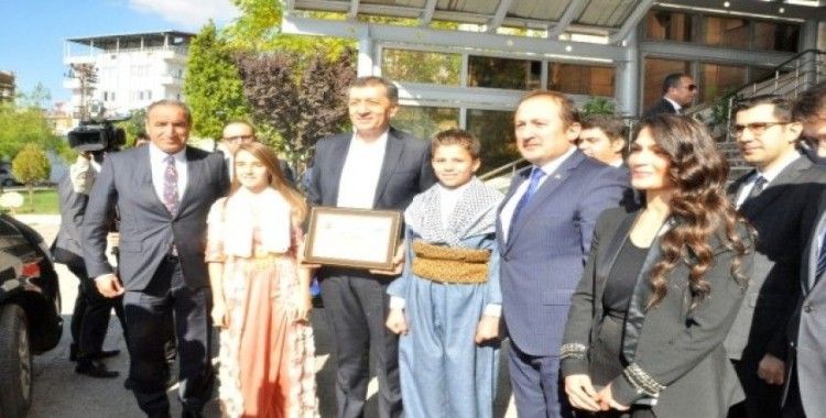 Milli Eğitim Bakanı Selçuk, eğitim değerlendirmesi için Şırnak’a geldi