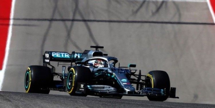 Formula 1'de Hamilton şampiyonluğu garantiledi