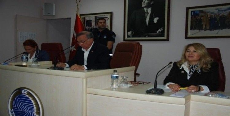 Seyhan Belediye Meclisinde bütçe tartışması