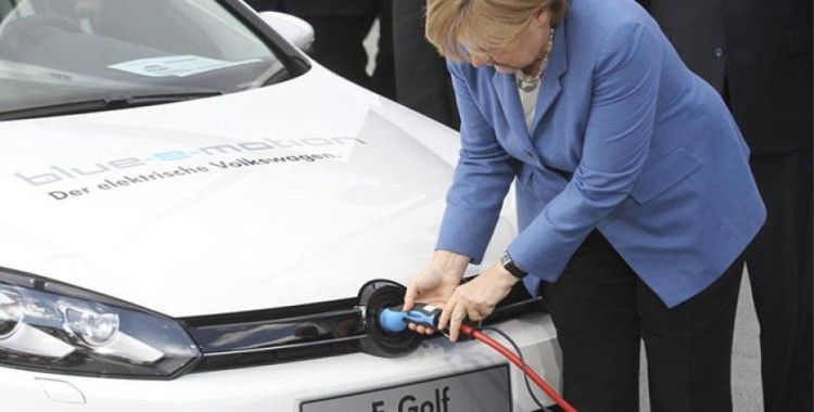 Almanya elektrikli araçları için 1 milyon şarj ünitesi kuracak