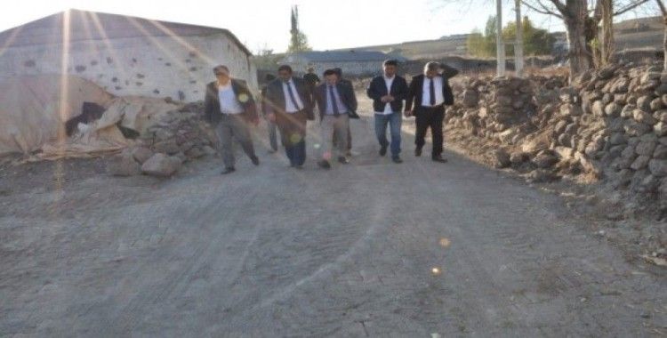 Küçükboğaz köyünü kilit parke yol yapımı tamamlandı