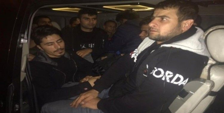 İstanbul’dan Edirne sınırına kaçarken Tekirdağ polisine yakalandılar