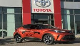 Totoya CH-R’nin makyajlı kasası Toyota Aksoy Plaza’da