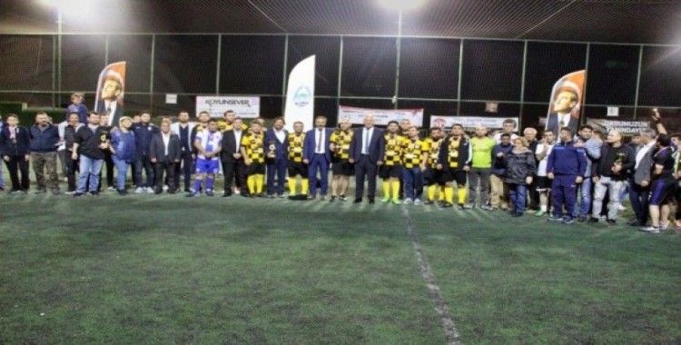 Söke Belediyesi halı Saha turnuvası tamamlandı; kurumlarda Milli Eğitim, kuruluşlarda Kimsesizler Derneği şampiyon