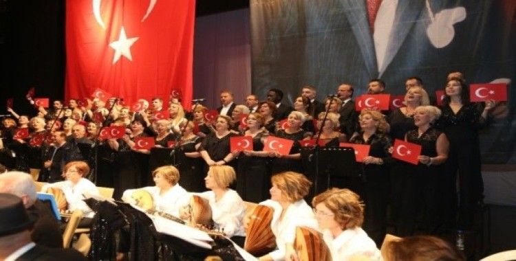 Atatürk, Atakum’da sevdiği şarkılarla anıldı