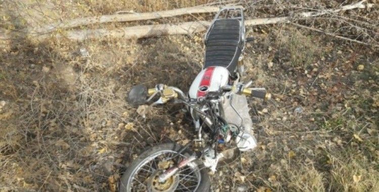 Afyonkarahisar’da otomobil ile motosiklet çarpıştı: 1 ağır yaralı