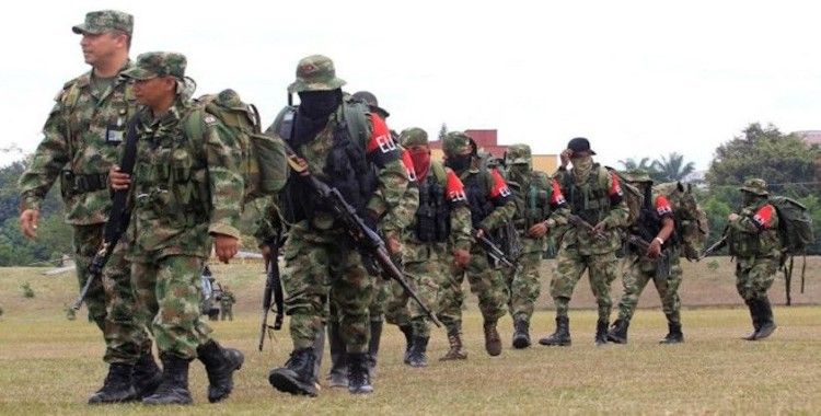 Ekvador ordusu, 'Barışı tehdit eden saldırılar tekrarlanırsa ordu üzerine düşen görevi yapacaktır'