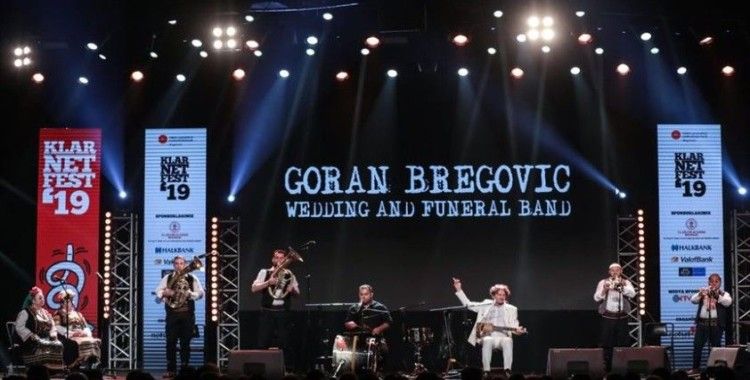Goran Bregovic İstanbul'da hayranlarıyla bir araya geldi