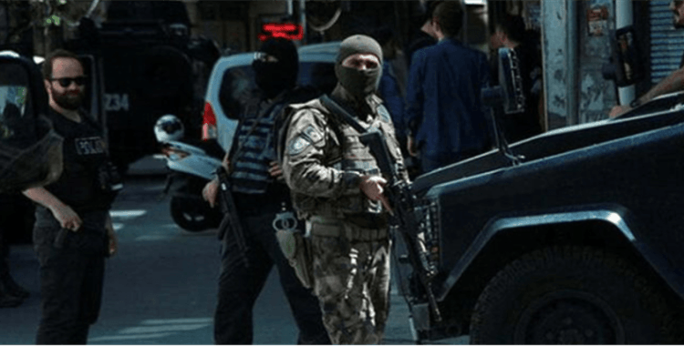 Suriye'den Türkiye'ye geçen El-Kaide'li terörist İstanbul'da yakalandı
