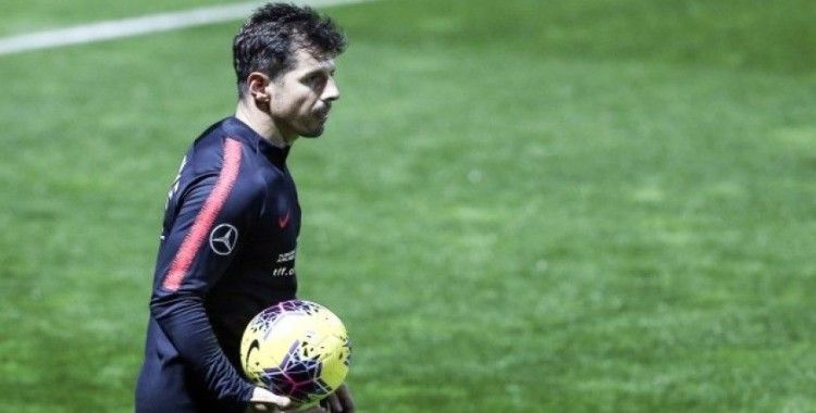 A Milli Futbol Takımı Kaptanı Emre Belözoğlu: Bu takım içerisinde olmak benim için büyük bir şeref