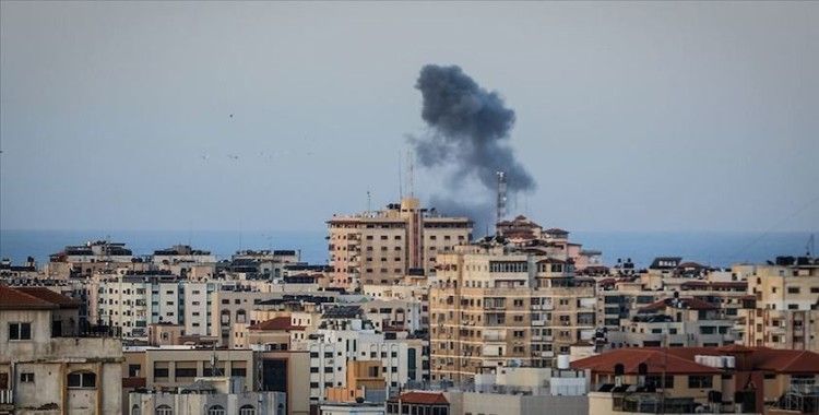 İsrail ateşkese rağmen Gazze'yi vurmaya devam ediyor