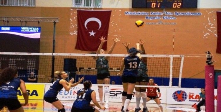 Vestel Venüs Sultanlar Ligi: Aydın Büyükşehir Belediyespor: 3 - PTT: 2