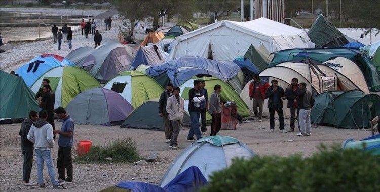Yunanistan'da 'kapalı göçmen kampı' uygulamasına karşı istifa kararı