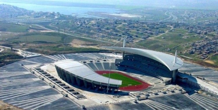 'Atatürk Olimpiyat Stadı'nın üstünü kapatarak milli takım stadı yapmayı düşünüyoruz'