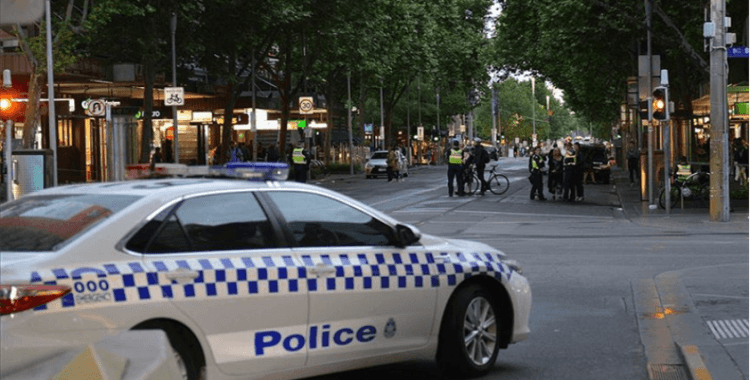 Avustralya'da Müslüman kadına çirkin saldırı