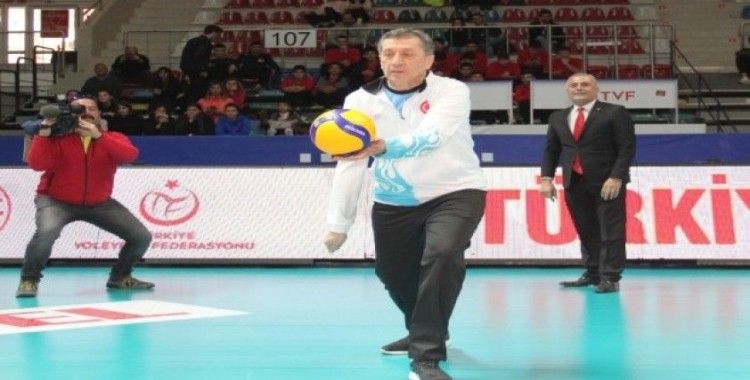 Bakan Ziya Selçuk: “Türkiye Öğretmenler Kupası, öğretmenlik anlayışımızın bir göstergesi”