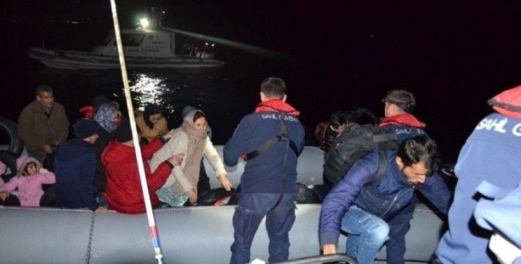 İzmir’de 61 kaçak göçmen yakalandı