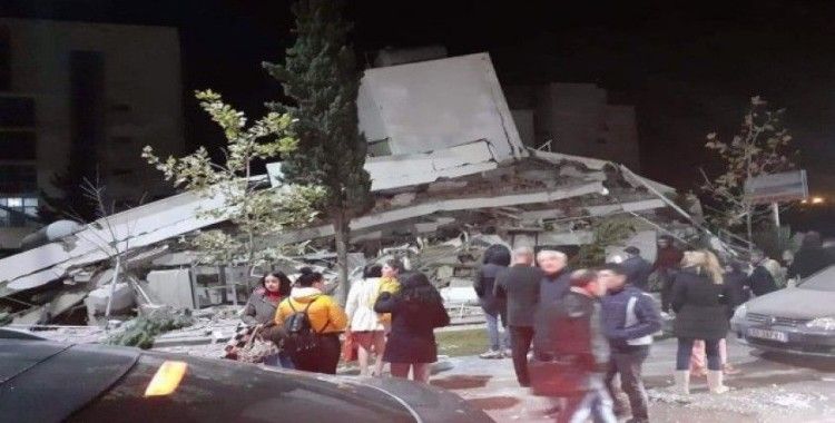 Arnavutluk'ta peş peşe depremler: 3 ölü