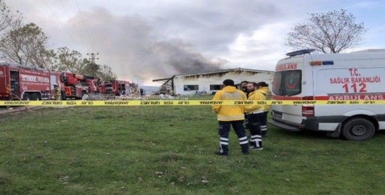 Çatalca’da korkutan fabrika yangını havadan görüntülendi
